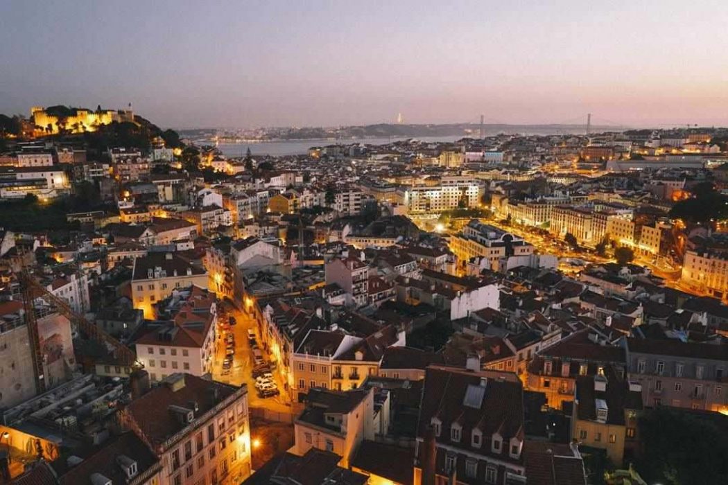 Lisbon before blue hour – Things To Do In Lisbon in 72 Hours – A World to Travel